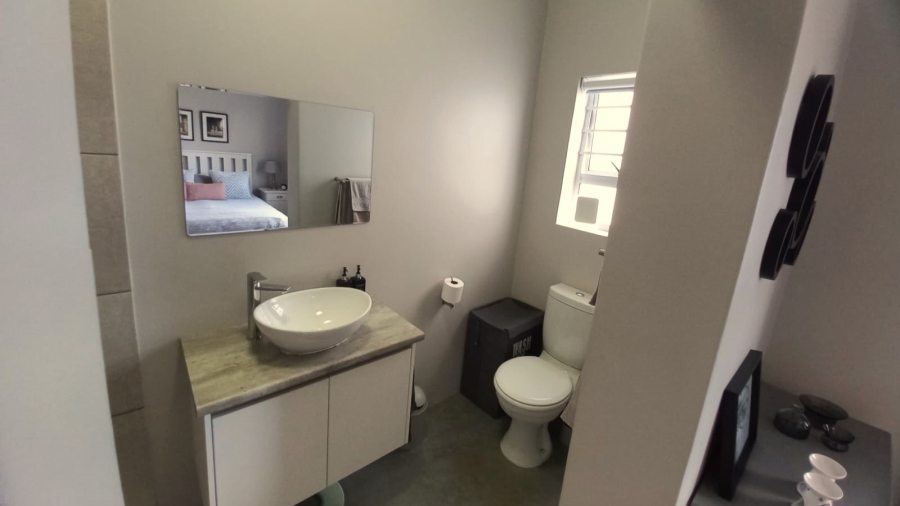 2 Bedroom Property for Sale in Britannia Reef Estate Western Cape